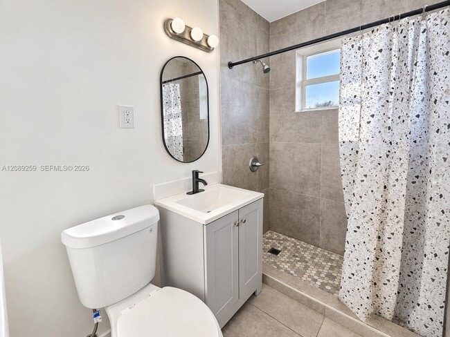Building Photo - 926 79th Terrace