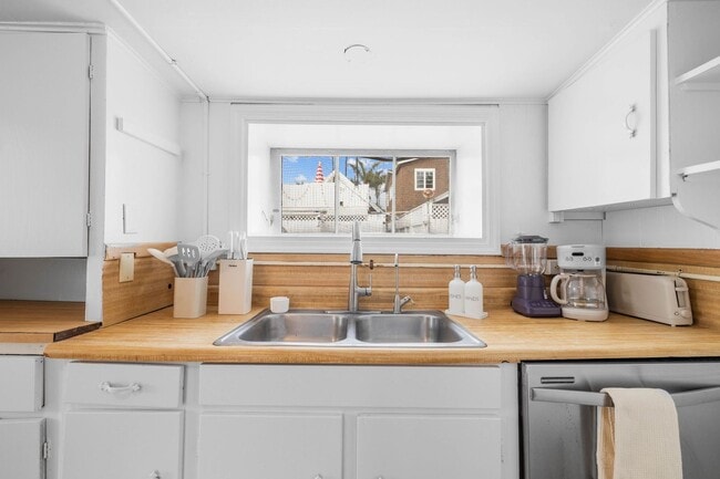 Foto del edificio - 344 Bonair St