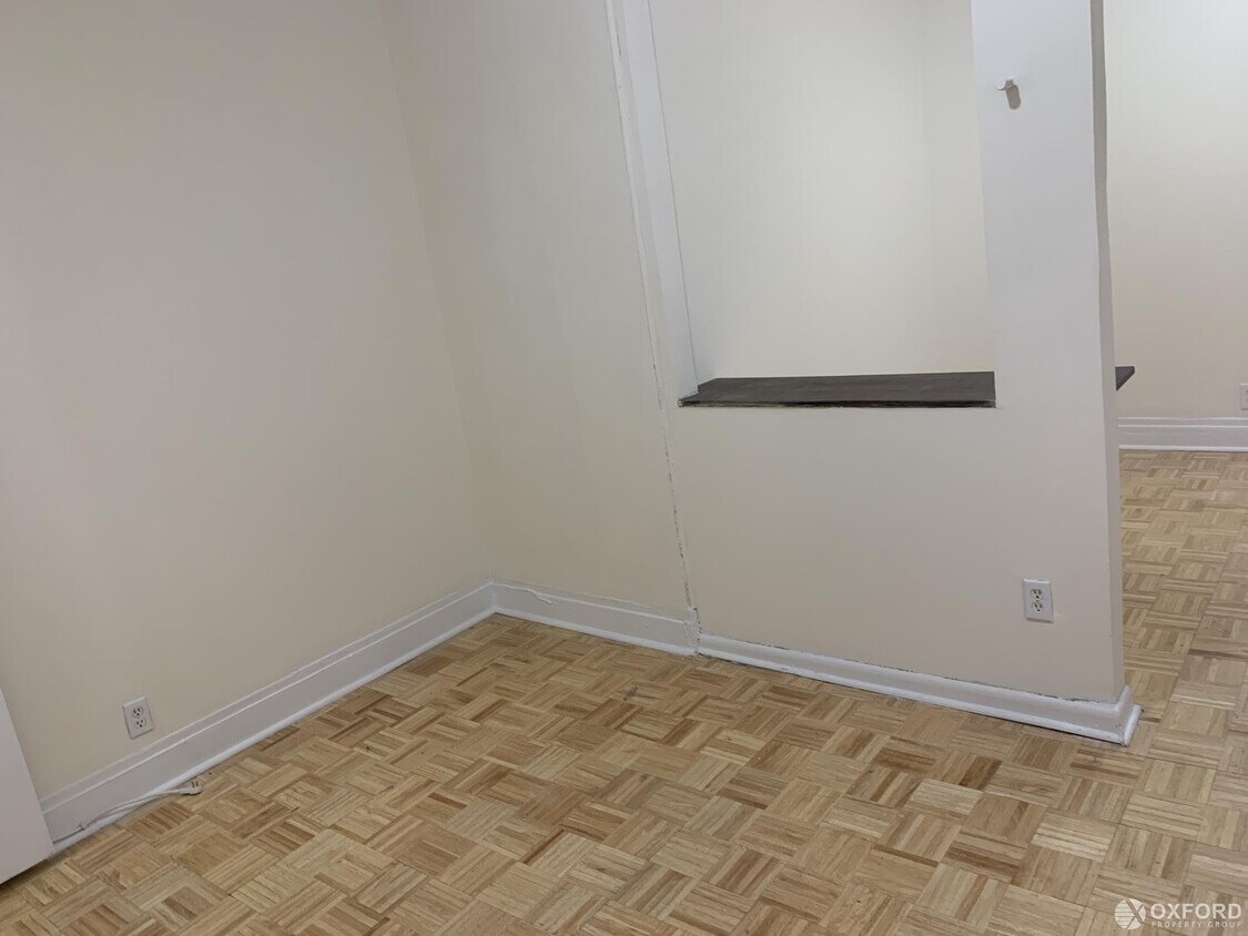 Building Photo - 122 MacDougal Street