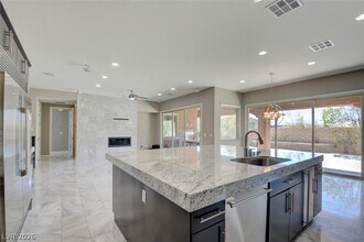 Building Photo - 12101 Edgehurst Ct