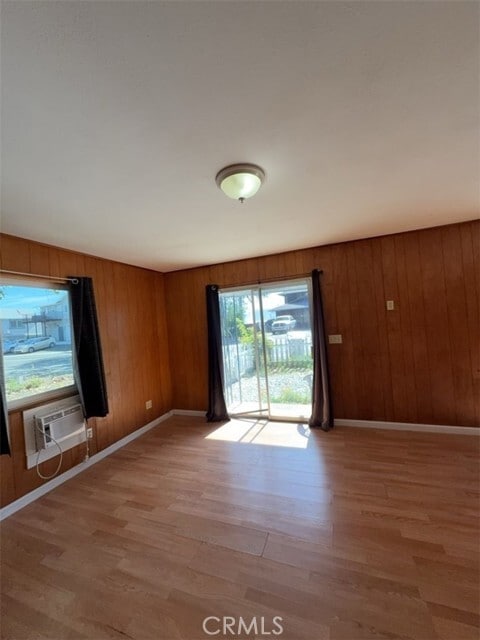 Building Photo - 2435 Lakeshore Blvd