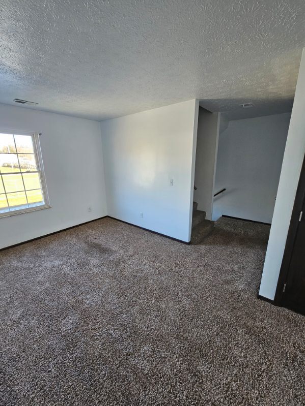 Building Photo - 149 Elm St