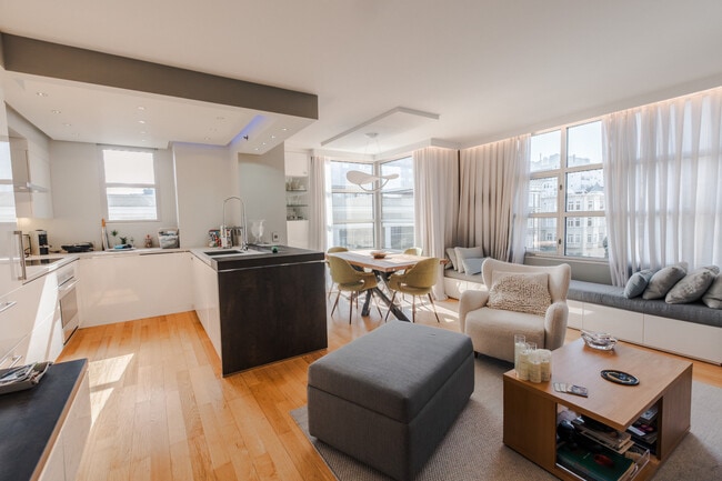 Photo - 1800 Washington St Apartment