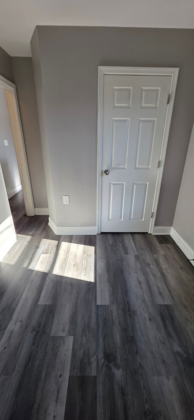 Foto del edificio - 201 N Rose St