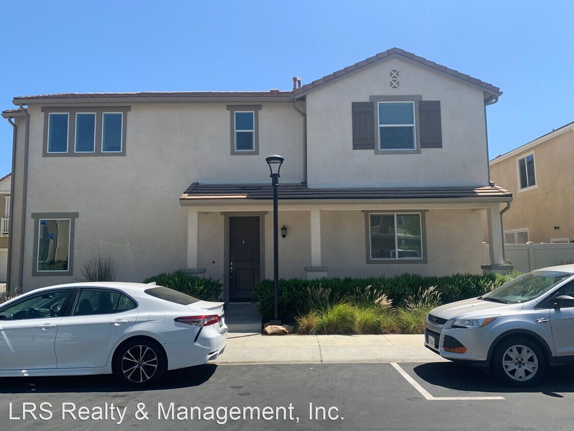 Foto principal - 3 br, 2.5 bath House - 20030 Dampa Ln.