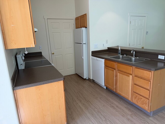 Building Photo - 1407 Lucinda Ct
