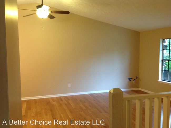 Building Photo - 10080 Piney Ridge Walk