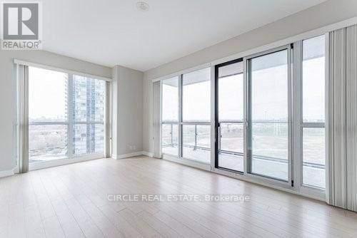 Building Photo - 10 Park Lawn Rd