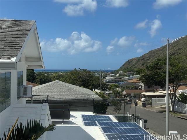 Building Photo - 541 Kuliouou Rd