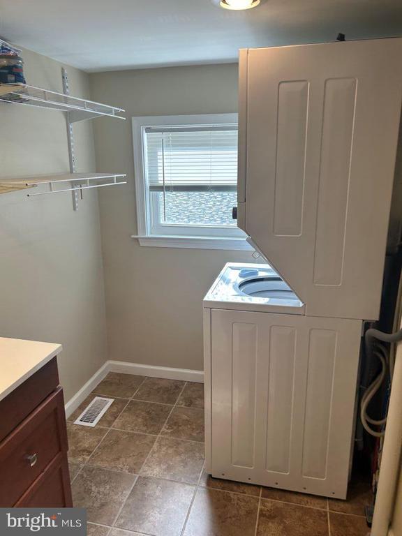 Foto del edificio - 104 Woodcrest Ave