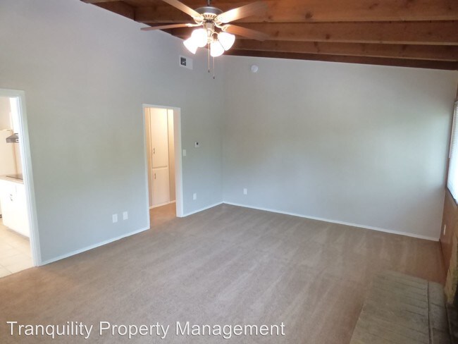 Building Photo - 2 br, 1 bath Apartment - 6158 Tarragona Drive