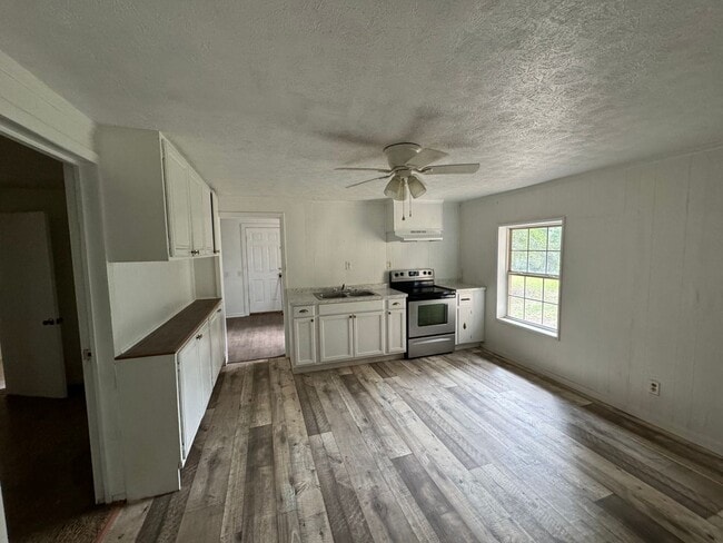 Foto del edificio - 5424 New Liberty Rd