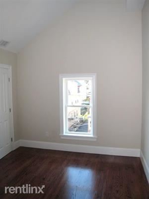 Building Photo - 3 br, 2 bath  - 52 Bay State Ave