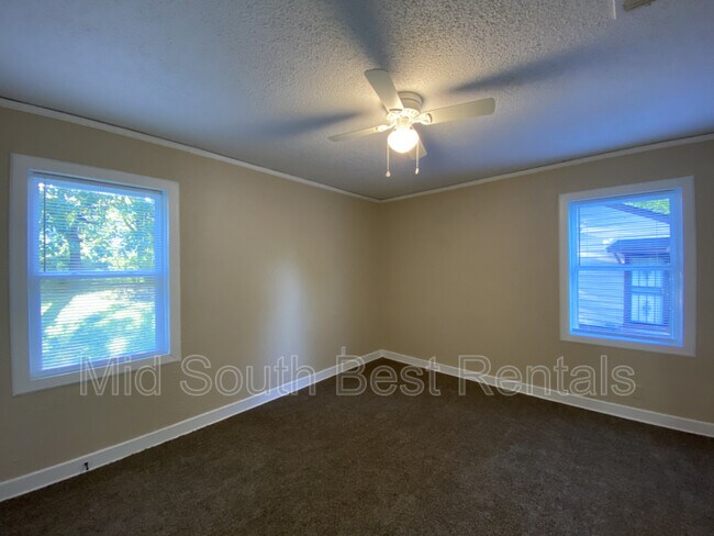 Foto del edificio - 2734 Henley Dr (Bethel Grove)