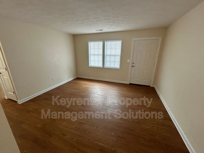 Foto principal - 540 Hamlet Ave