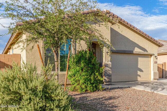 Foto del edificio - 34031 N Casey Ln
