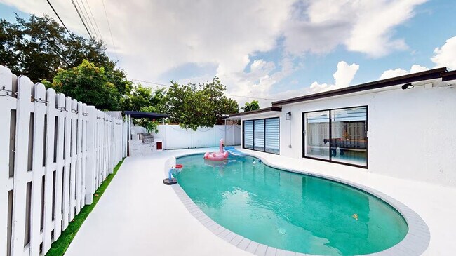 Foto del edificio - 6601 Cody St