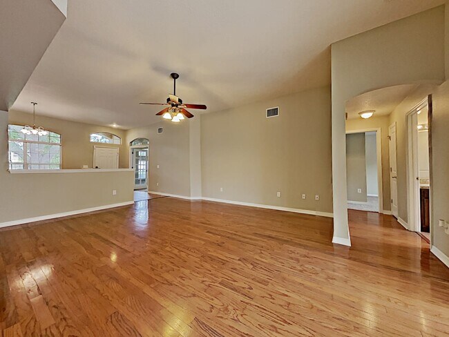 Foto del edificio - 19929 Wyndmill Cir