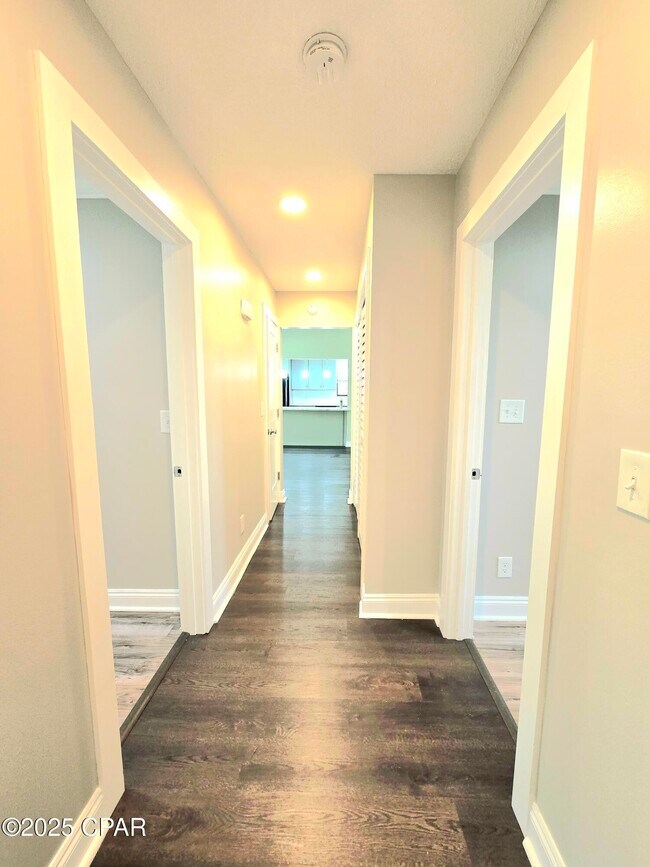 Foto del edificio - 4312 Brook Forest Dr
