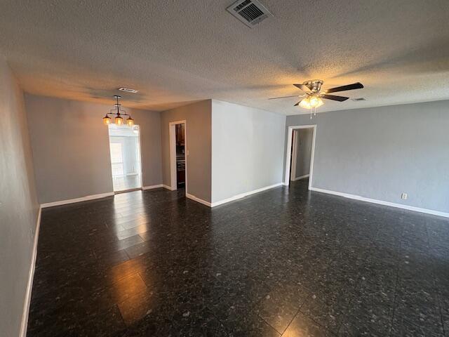 Foto del edificio - 333 Edge Ave