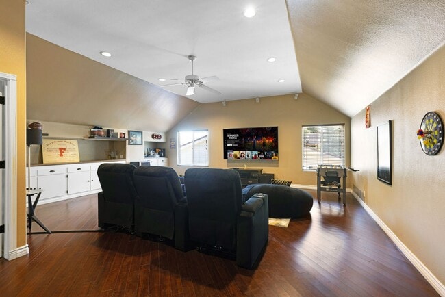 Building Photo - Modern Luxury in Cypress – 4BR Home with H...