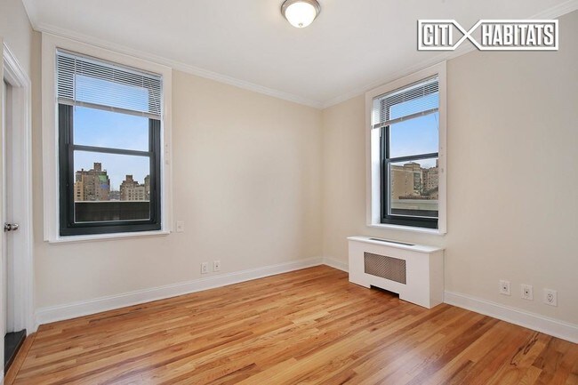 Building Photo - 150 W 82nd St