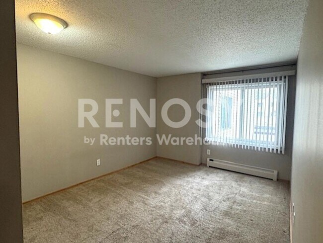 Building Photo - 10840 Rockford Rd