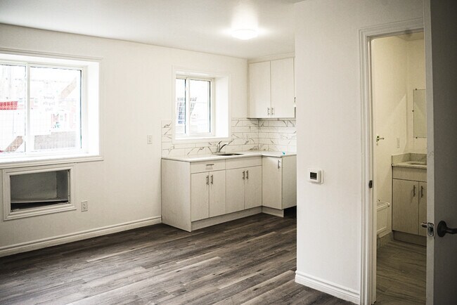 Photo du bâtiment - 630 Cummings Ave.