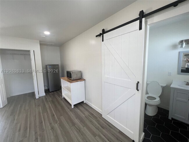 Foto del edificio - 1015 SW 4th St