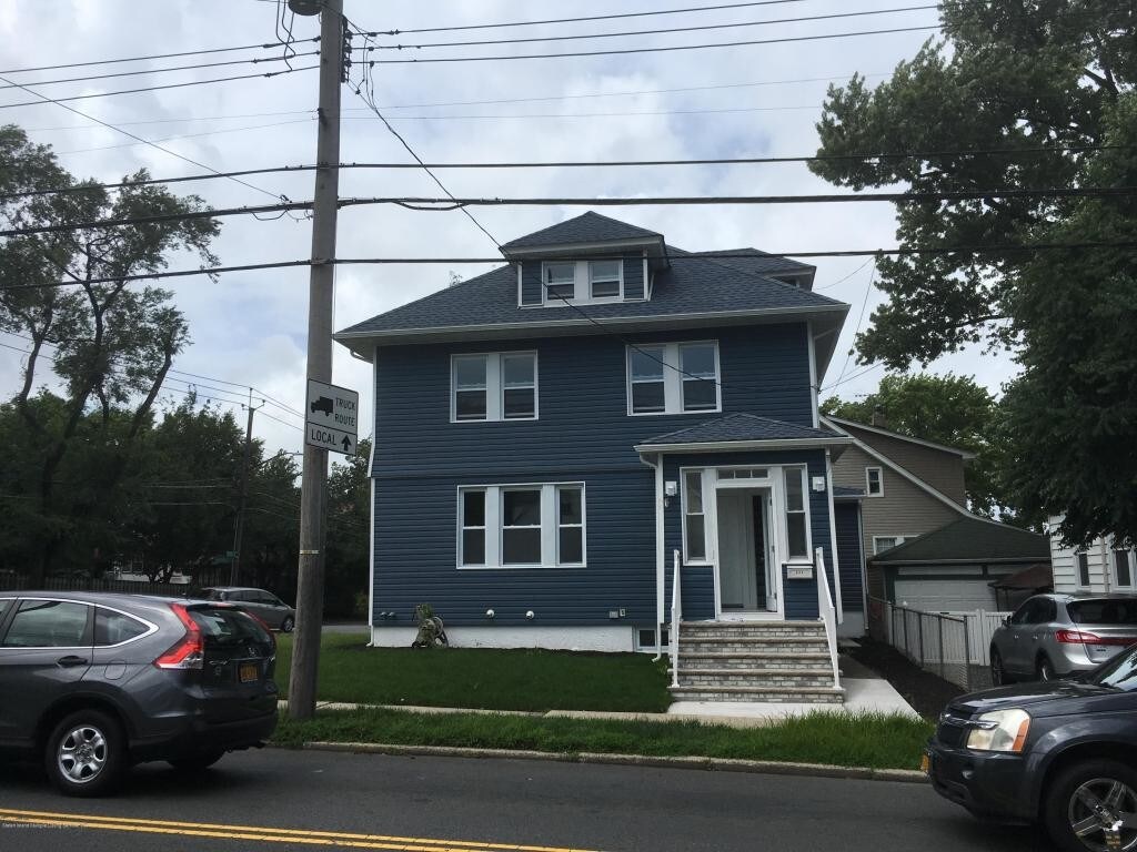 Primary Photo - 634 Jewett Ave