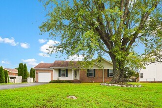 Building Photo - 3421 Polly Dr