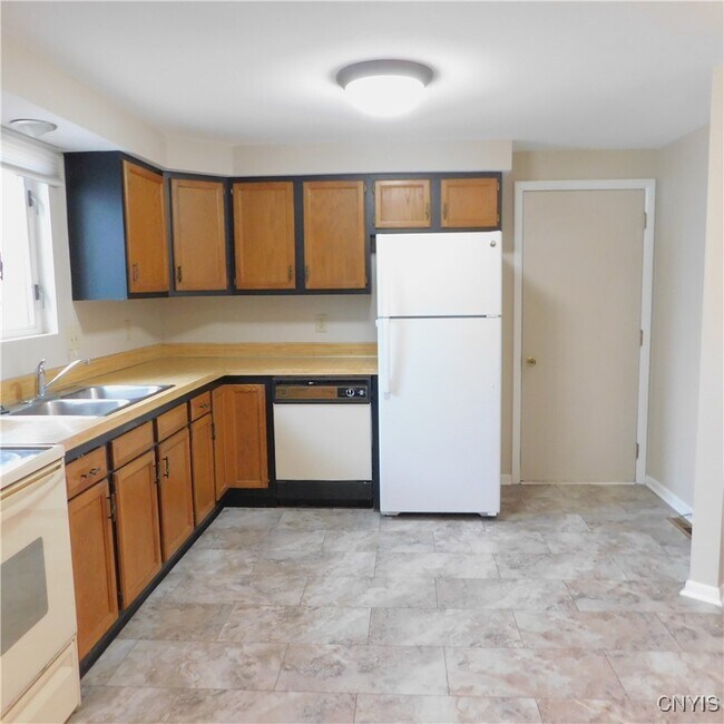 Foto del edificio - 8525 Sextant Dr