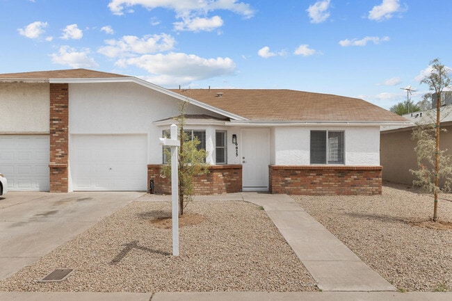 Building Photo - 6825 N 81st Ln