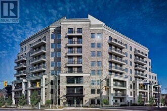 Building Photo - 571-P571 Prince Edward Dr N