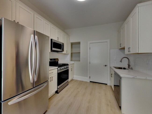 Foto del edificio - 1367 Grant Ave