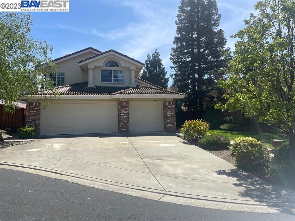 Foto principal - 224 Walnut Creek Ct