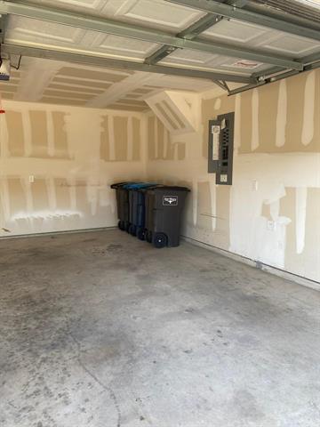 Building Photo - 1425 Gallina Trail