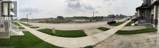 Building Photo - 275 Gillespie Dr
