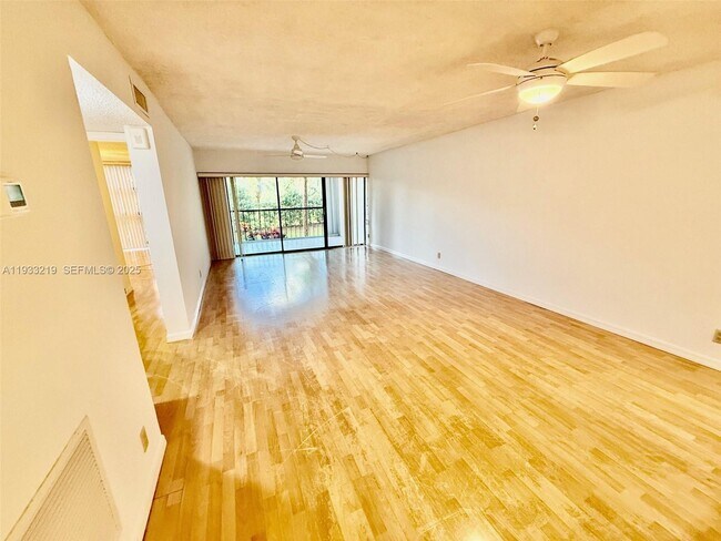 Foto del edificio - 6662 Boca Del Mar Dr