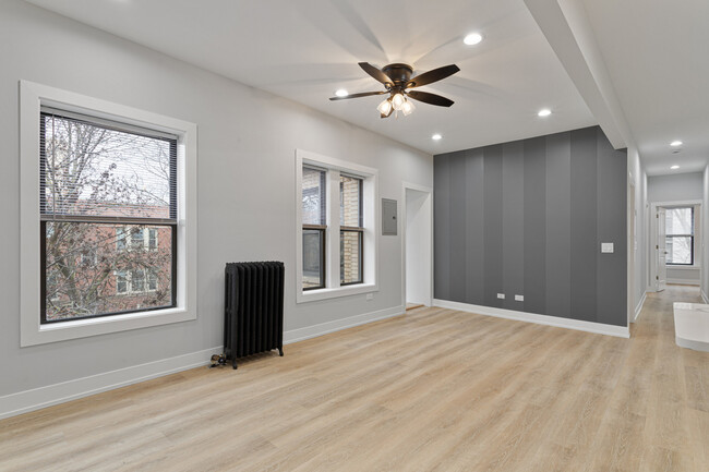 Building Photo - 1245 W Morse Ave
