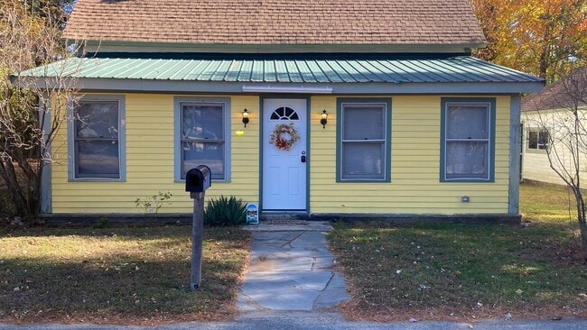 Foto del edificio - 6 Hill Rd