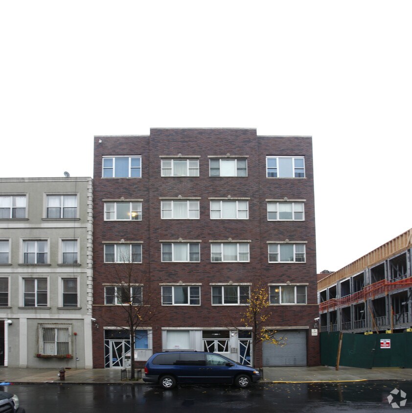 Foto del edificio - 309 Grand Ave