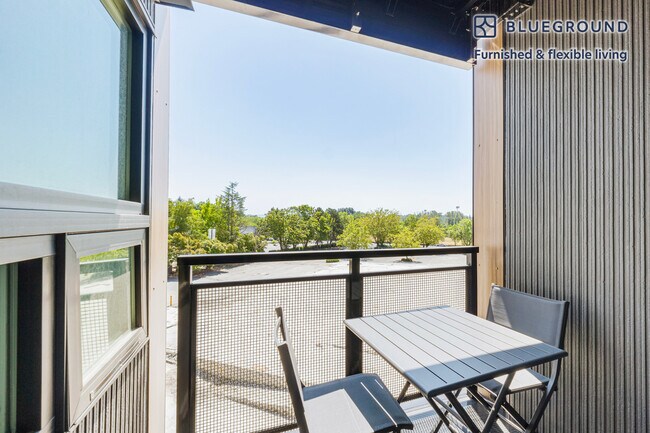 Foto del edificio - 4609 Union Bay Pl NE