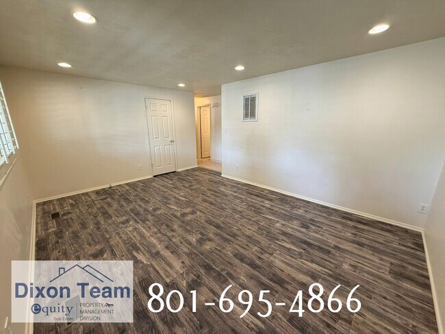 Building Photo - 815 Canyon Rd