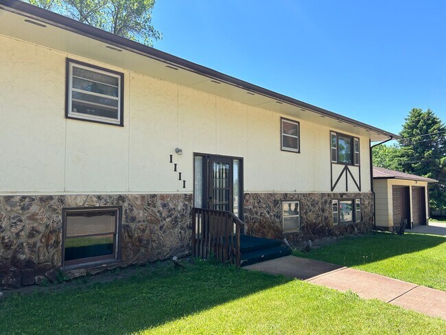 Foto del edificio - 1111 2nd St W