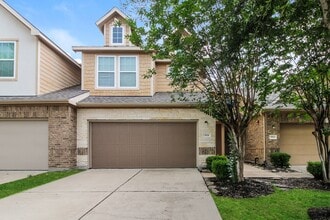 Building Photo - 3918 Calgary Cir