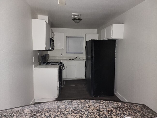 Building Photo - 1708 Cordoba Ln