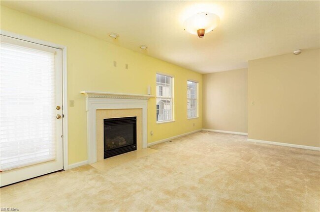 Foto del edificio - 1957 E 85th St