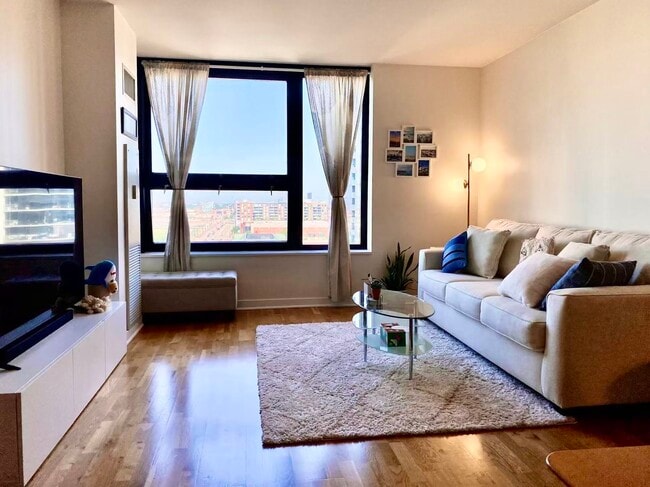 Foto del edificio - 1160 S Michigan Ave