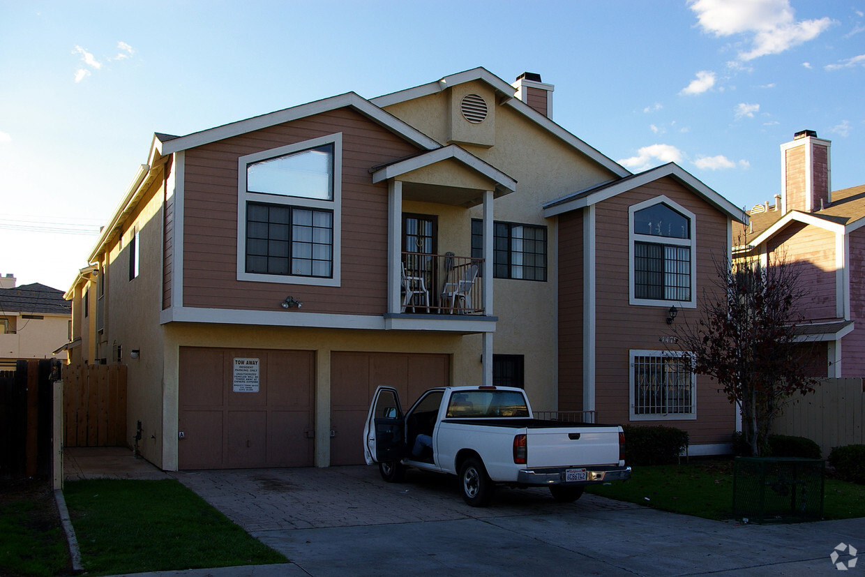 Foto del edificio - 4470 50th St